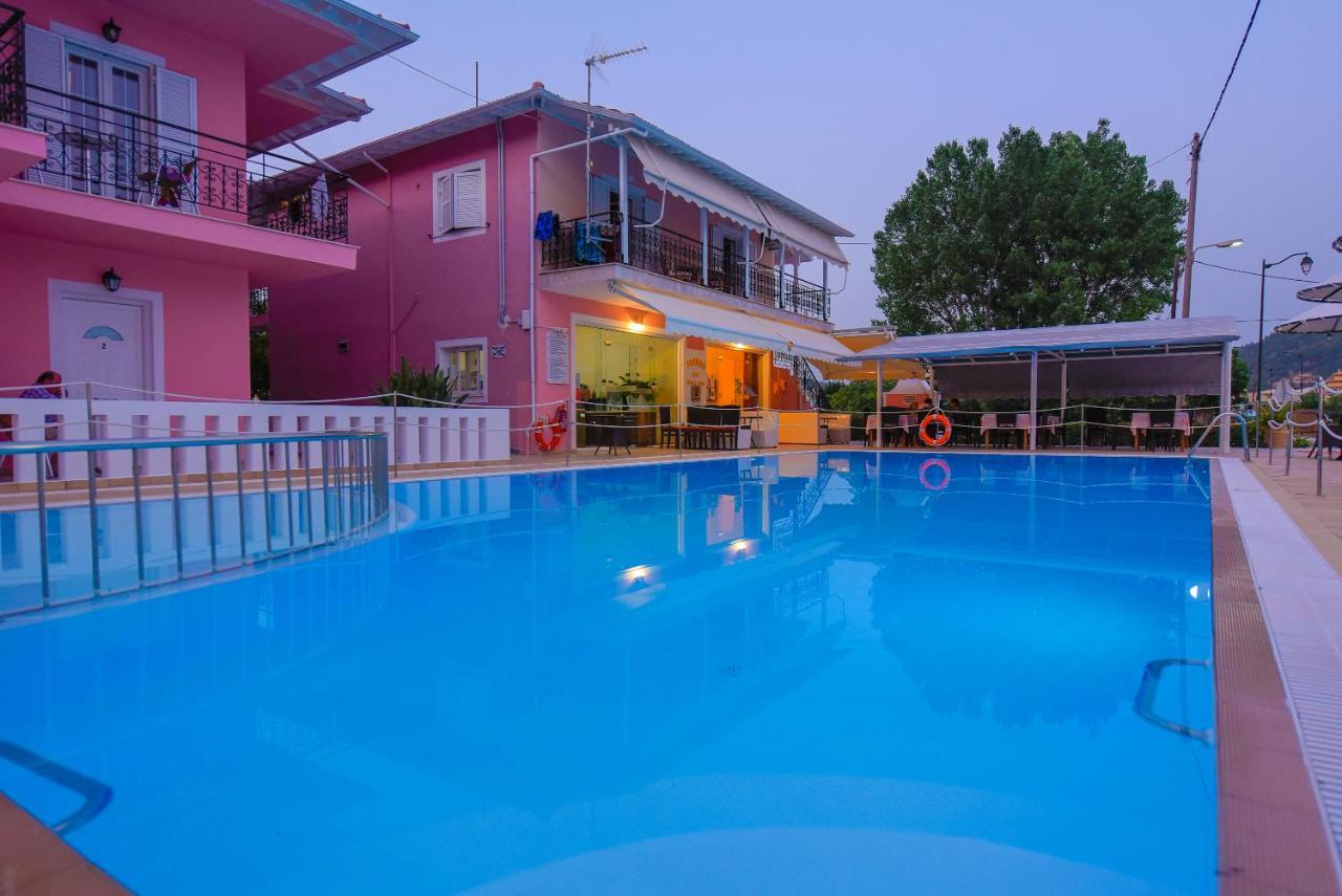 Xenia Apartments 바실리키 외부 사진